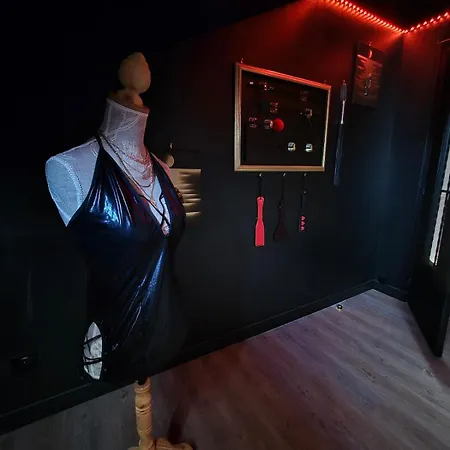 Loveroom- Le Secret De Melki